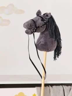 Cloudberry Castle Kæphest Yrsa