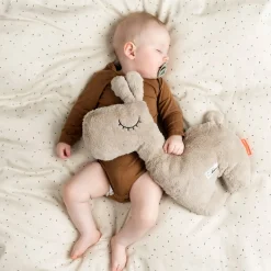 Done By Deer Bamse Lama, Sandfarvet