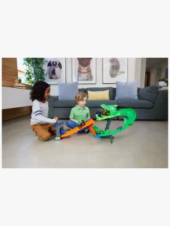 Hot Wheels Monster Trucks Dragon Destruction Racerbane