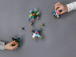 Plus-Plus Spinning Top Challenge