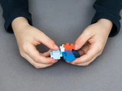 Plus-Plus Spinning Top Challenge
